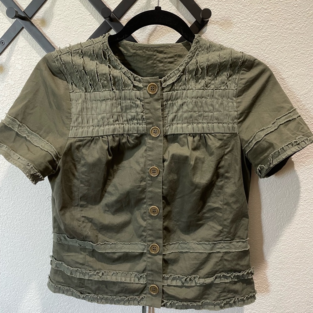 Stylish Olive Green Short-Sleeve Vest